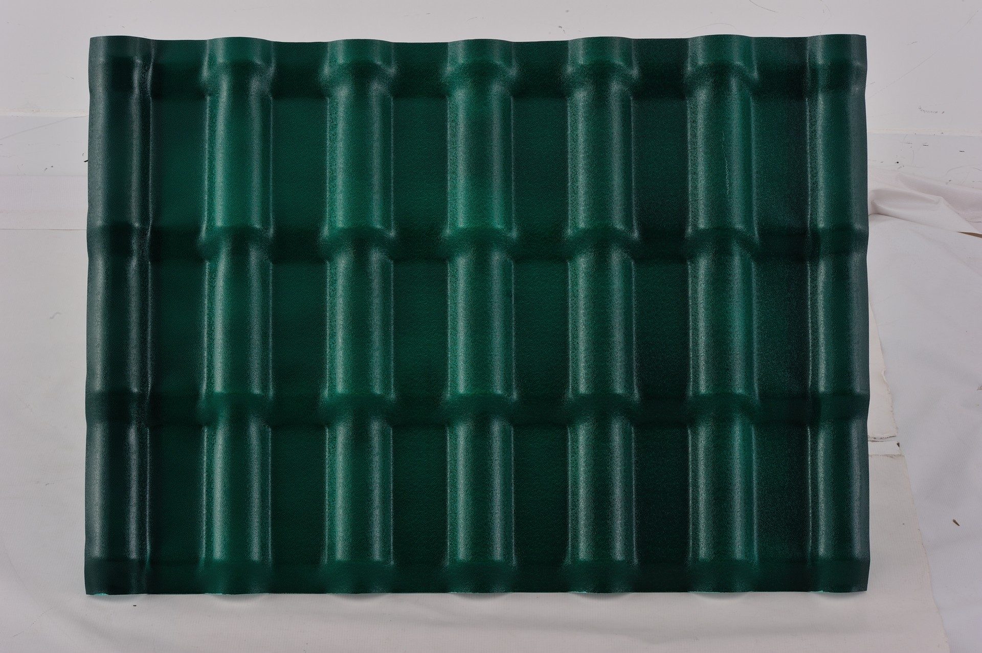 Resin tile