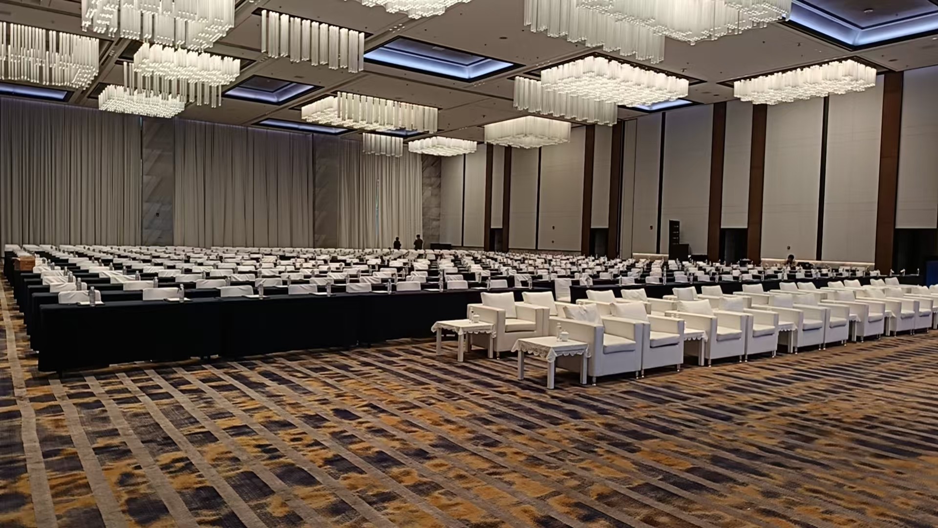 🌟  Zhejiang Hongqi Technology invites you to attend the industry event together! As the official sponsor of the 2024 Sichuan Provincial Livestock Industry Annual Conference and New Quality Development Forum, we sincerely invite you to participate in this