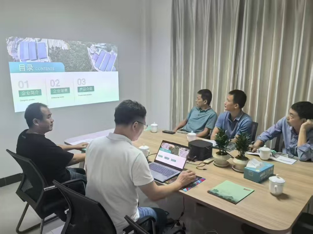 🔥  Dual city linkage, opening a new chapter together 🔥 🌏  On April 23rd, two benchmark enterprises, Mr. Lei from Wuhan Jinlong Group and Mr. Hongyu from Shaxian County, Fujian Province, gathered at Zhejiang Hongqi Technology to explore intelligent temp